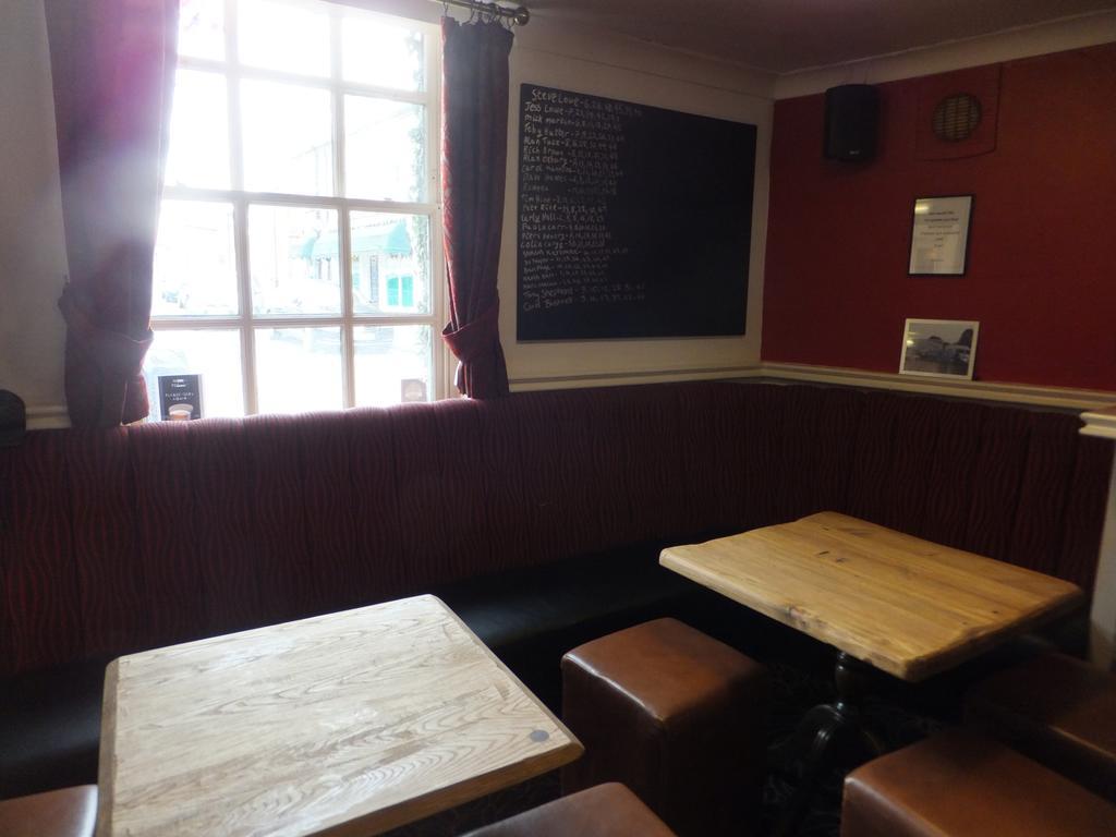 The Red Lion, Stretham Hotel Luaran gambar